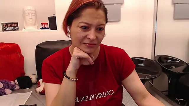 Snapshot of eva_twiss chatting on May 7, 2026, 1:05 pm eva twiss online show from May 7, 2026, 1:05 pm