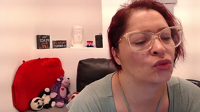 Snapshot of eva_twiss chatting on May 25, 2026, 12:44 pm eva twiss online show from May 25, 2026, 12:44 pm