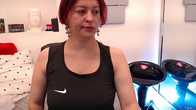 Snapshot of eva_twiss chatting on May 29, 2026, 12:25 pm eva twiss online show from May 29, 2026, 12:25 pm