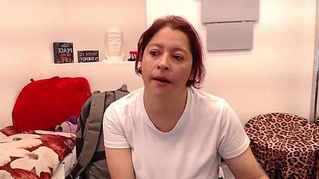 Snapshot of eva_twiss chatting on June 14, 2026, 12:51 pm eva twiss online show from June 14, 2026, 12:51 pm