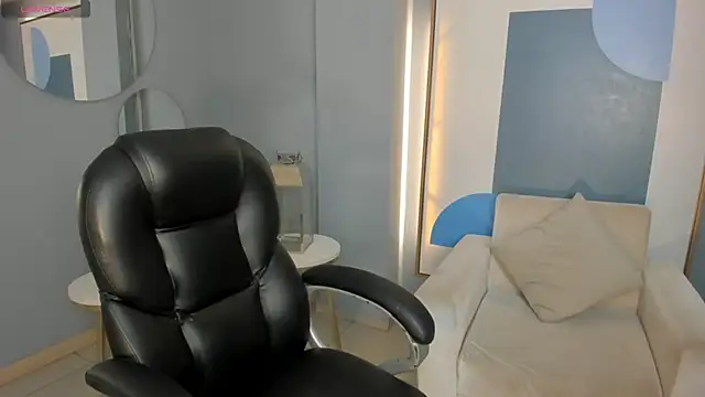 ChloePreston  online show from May 28, 2026, 10:56 am