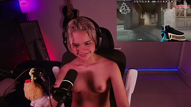 marlena3312 online show from November 15, 2025, 2:24 pm