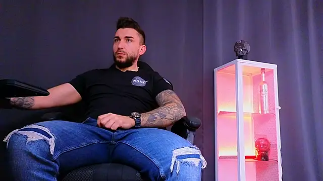 Snapshot of MightyAaron66 chatting on March 5, 2025, 6:23 am MightyAaron66 online show from March 5, 2025, 6:23 am