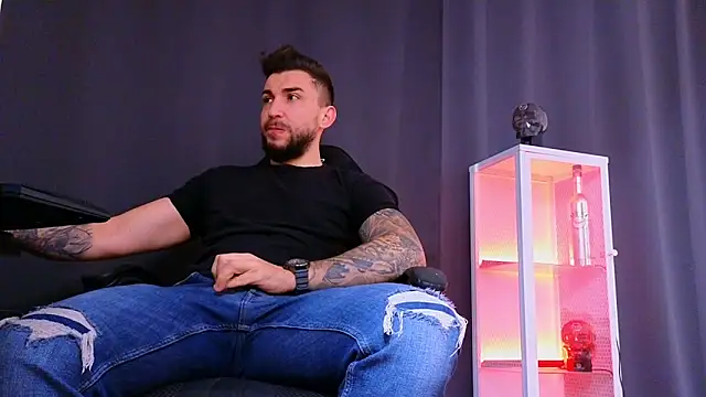 Snapshot of MightyAaron66 chatting on March 8, 2025, 7:27 am MightyAaron66 online show from March 8, 2025, 7:27 am