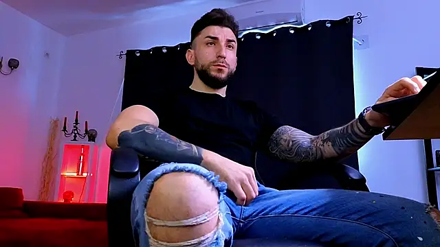 MightyAaron66 online show from February 21, 2026, 7:09 am