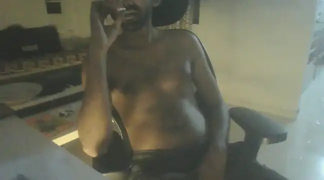 dominanthubby online show from December 3, 2024, 1:43 pm