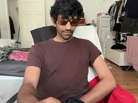 dominanthubby online show from June 16, 2026, 7:44 am