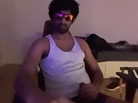 dominanthubby online show from June 17, 2026, 9:16 pm