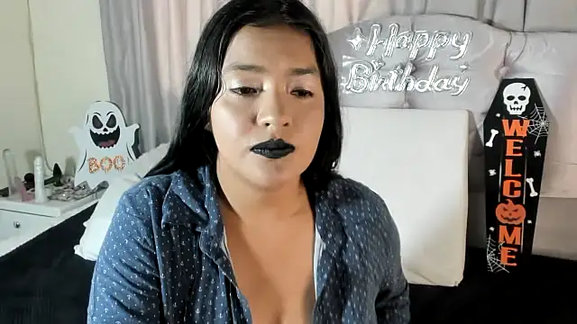 arianithaxox online show from October 12, 2025, 9:14 pm