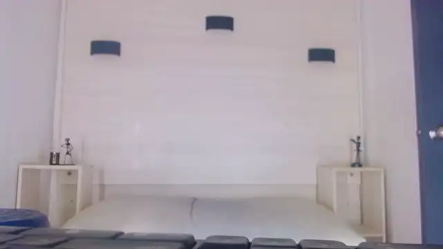 Snapshot of Molly_Spears chatting on March 5, 2025, 12:11 pm Molly Spears online show from March 5, 2025, 12:11 pm