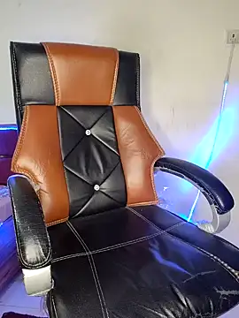 Snapshot of Black-Pearll chatting on February 7, 2025, 2:37 pm Black-Pearll online show from February 7, 2025, 2:37 pm