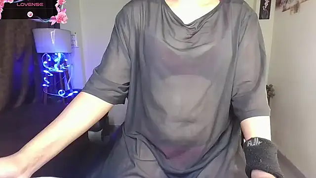 Black-Pearll online show from February 12, 2026, 5:35 am