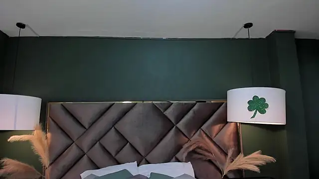 Mia Elowen online show from March 14, 2025, 10:27 pm