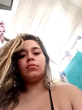 Snapshot of LaurenWelly_ chatting on January 26, 2025, 2:19 pm LaurenWelly online show from January 26, 2025, 2:19 pm