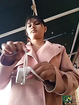 Snapshot of Nicky-7 chatting on January 27, 2025, 9:22 pm Nicky-7 online show from January 27, 2025, 9:22 pm