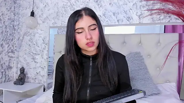 Snapshot of Megan_rossee chatting on October 22, 2025, 11:21 am Megan rossee online show from October 22, 2025, 11:21 am