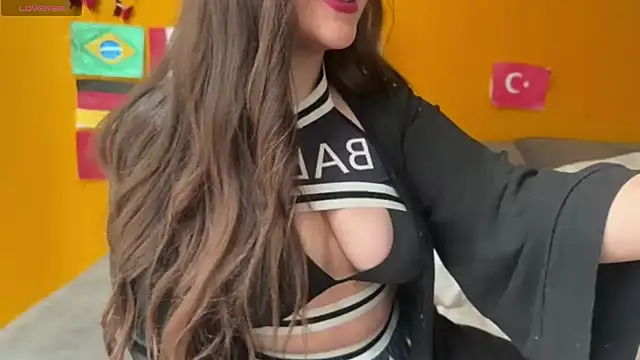 Elinatiranda online show from June 23, 2026, 11:19 am