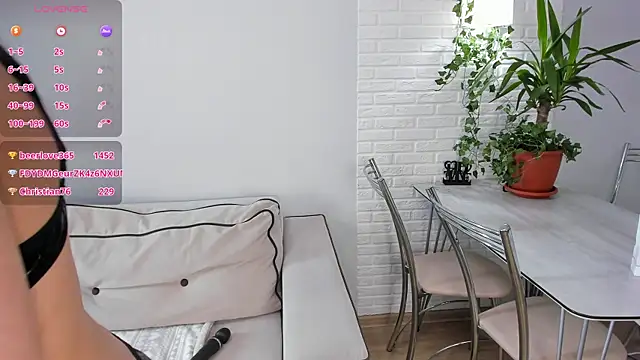 Milana girl online show from December 14, 2024, 9:18 am