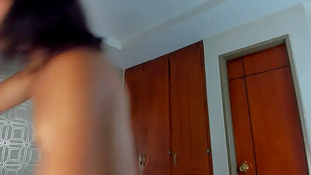 evelyn wine online show from January 12, 2025, 12:49 am