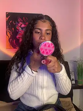 NINA 18 YEARS online show from January 7, 2025, 8:10 pm