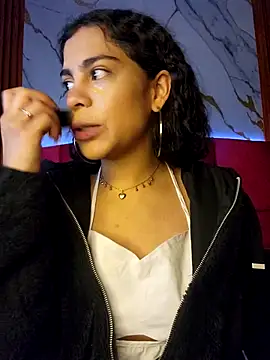 NINA 18 YEARS online show from October 23, 2025, 8:07 pm