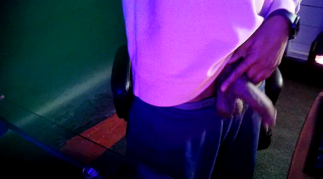 Snapshot of ChrisHarperBBC chatting on March 3, 2025, 4:03 am ChrisHarperBBC online show from March 3, 2025, 4:03 am