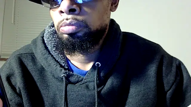 Snapshot of WhiskeyWood_DuhGOD chatting on February 4, 2025, 2:17 am WhiskeyWood DuhGOD online show from February 4, 2025, 2:17 am