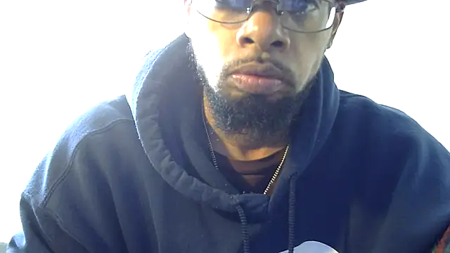 Snapshot of WhiskeyWood_DuhGOD chatting on February 20, 2025, 5:29 pm WhiskeyWood DuhGOD online show from February 20, 2025, 5:29 pm