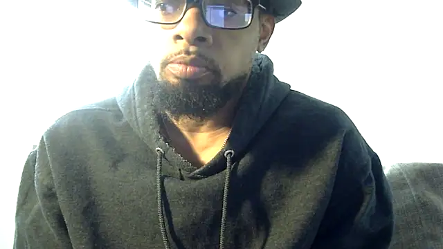 Snapshot of WhiskeyWood_DuhGOD chatting on October 23, 2025, 4:17 pm WhiskeyWood DuhGOD online show from October 23, 2025, 4:17 pm