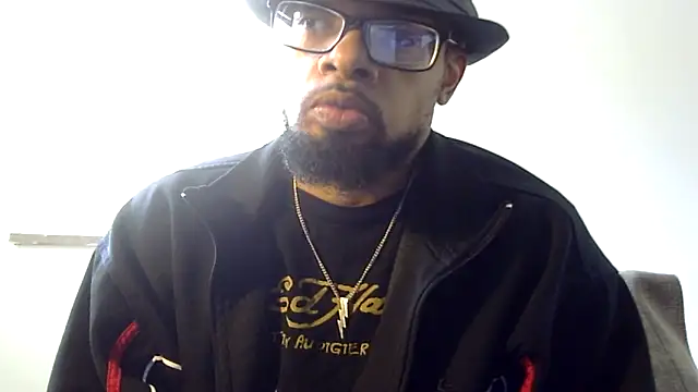 Snapshot of WhiskeyWood_DuhGOD chatting on November 12, 2025, 5:13 pm WhiskeyWood DuhGOD online show from November 12, 2025, 5:13 pm