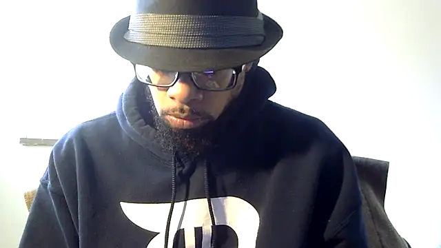 Snapshot of WhiskeyWood_DuhGOD chatting on November 18, 2025, 6:01 pm WhiskeyWood DuhGOD online show from November 18, 2025, 6:01 pm