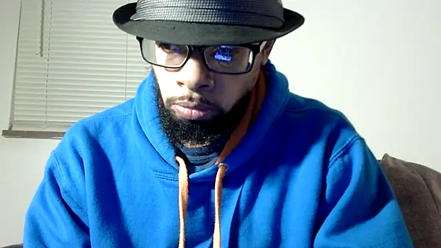 Snapshot of WhiskeyWood_DuhGOD chatting on December 1, 2025, 2:05 am WhiskeyWood DuhGOD online show from December 1, 2025, 2:05 am