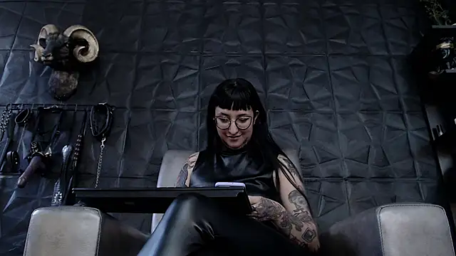 Agata Darkness online show from December 14, 2025, 9:30 pm