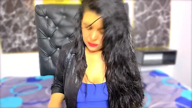 Snapshot of scarlett_w0lf chatting on October 9, 2025, 3:32 pm scarlett w0lf online show from October 9, 2025, 3:32 pm