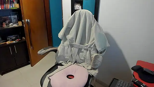 Snapshot of peanut_tangerine chatting on November 24, 2025, 11:04 pm peanut tangerine online show from November 24, 2025, 11:04 pm