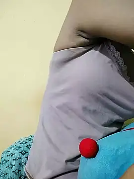 Snapshot of MISSQUEEN48 chatting on September 12, 2025, 5:07 am MISSQUEEN48 online show from September 12, 2025, 5:07 am