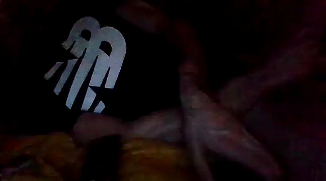 Vicktore007 online show from December 28, 2024, 11:37 pm