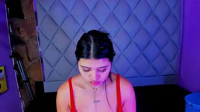 venusowen  online show from September 14, 2025, 11:09 am