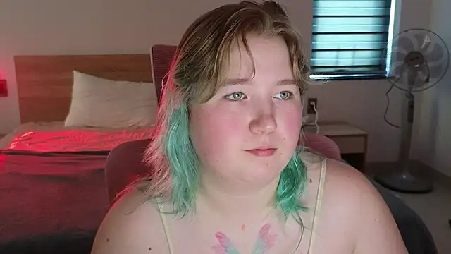 ChimberWol online show from April 12, 2026, 7:02 am