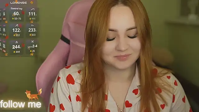 LovelyBell online show from November 22, 2025, 3:11 pm