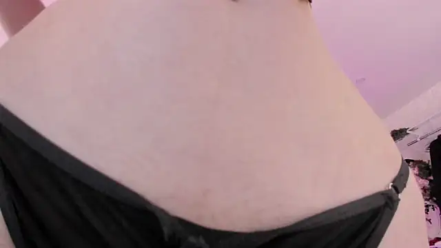 Snapshot of DarkMouseee chatting on February 25, 2026, 1:32 pm DarkMouseee online show from February 25, 2026, 1:32 pm