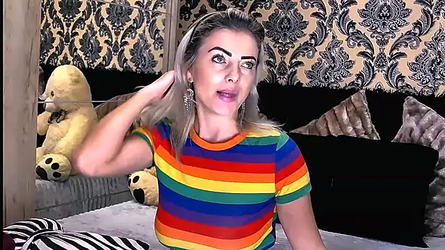 Snapshot of Aly_girl1 chatting on January 11, 2025, 9:26 am Aly girl1 online show from January 11, 2025, 9:26 am