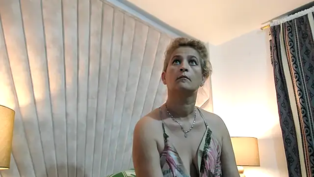 Jade squirtt online show from October 31, 2025, 10:27 am