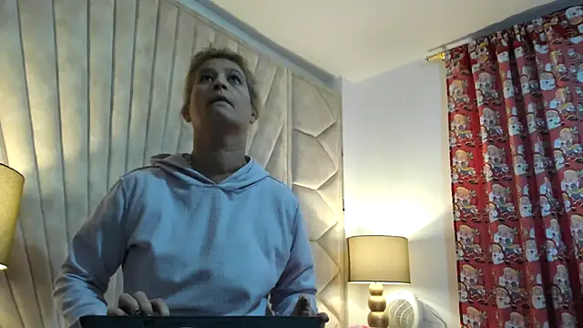 Jade squirtt online show from November 16, 2025, 11:05 am