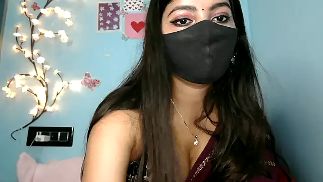 Reena Singh53 online show from September 12, 2025, 12:38 pm