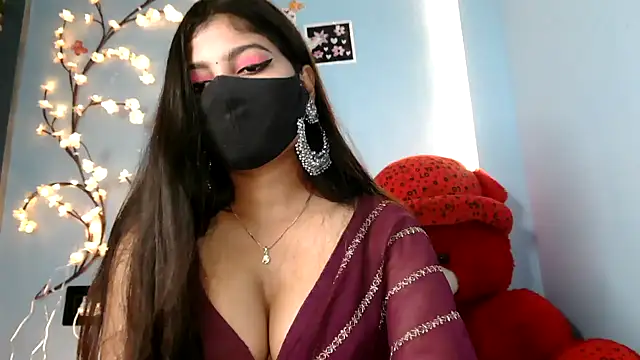 Reena Singh53 online show from September 21, 2025, 1:57 pm