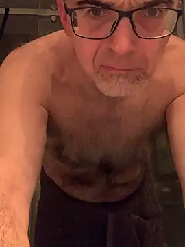 MaxVain online show from December 10, 2024, 6:01 am