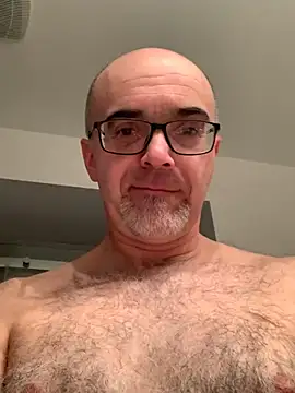 MaxVain online show from January 3, 2025, 4:11 am