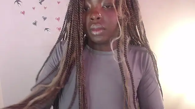  Zooee online show from July 6, 2026, 3:03 pm