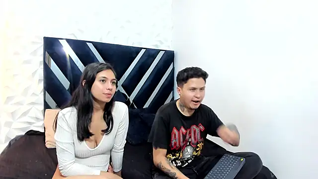 Snapshot of Lia_Jefferson chatting on December 7, 2024, 12:35 pm Lia Jefferson online show from December 7, 2024, 12:35 pm